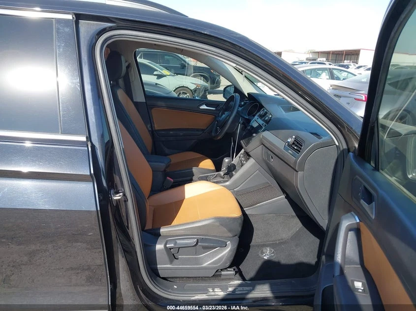 VW Tiguan 2.0l Volkswagen 2.0T Se/2.0T Sel/2.0T Sel R-Line/2 | Mobile.bg � ����������� 5