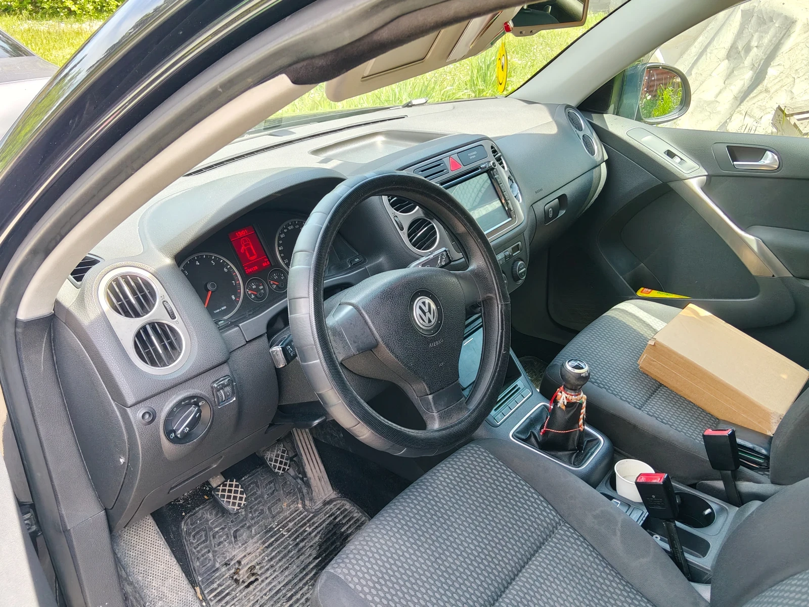VW Tiguan, снимка 4 - Автомобили и джипове - 54621375
