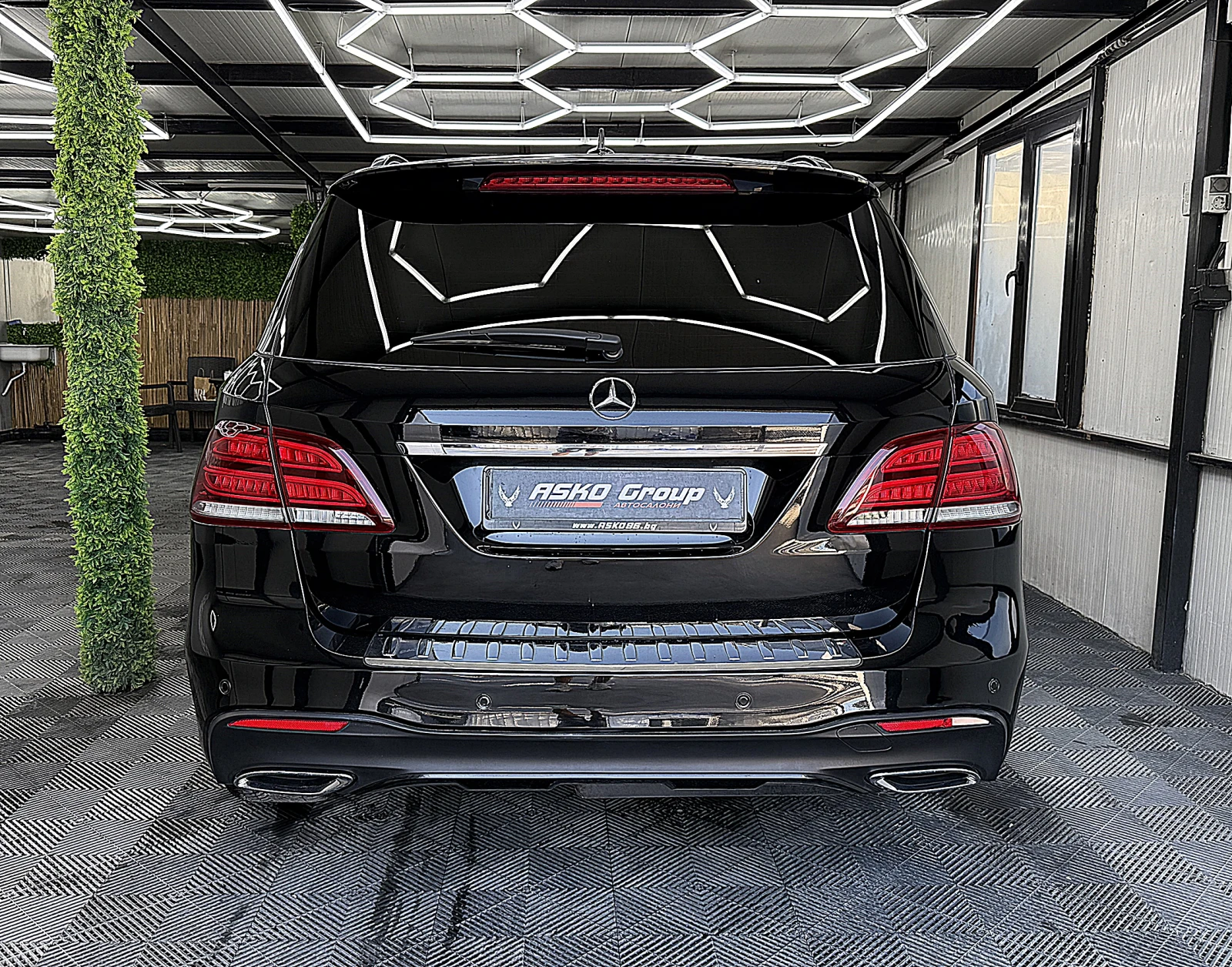 Mercedes-Benz GLE 350 AMG-line/PANORAMA/360-K/СОБСТВЕН ЛИЗИНГ, снимка 5 - Автомобили и джипове - 54937643
