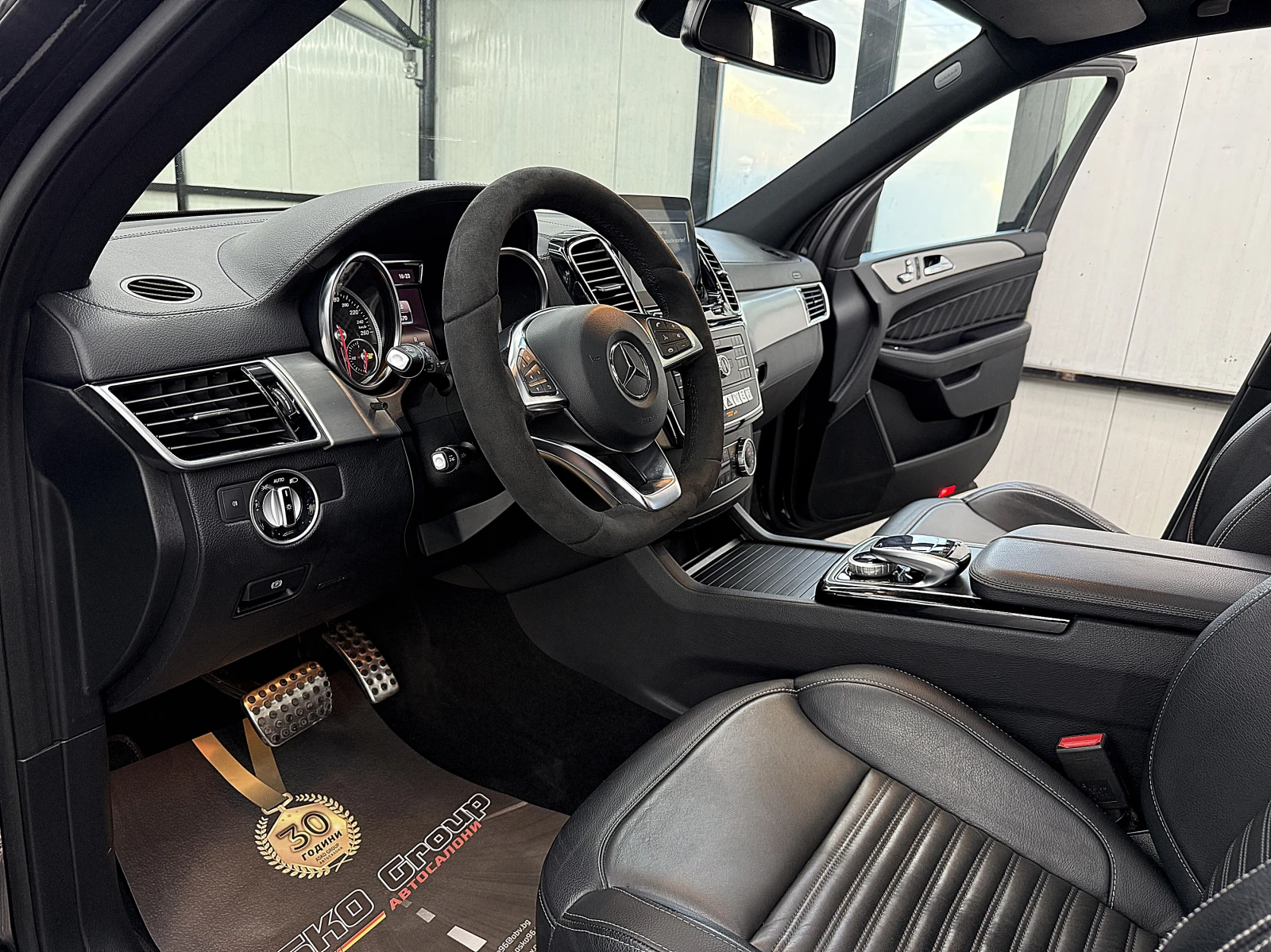 Mercedes-Benz GLE 350 AMG-line/PANORAMA/360-K/СОБСТВЕН ЛИЗИНГ, снимка 14 - Автомобили и джипове - 54937643