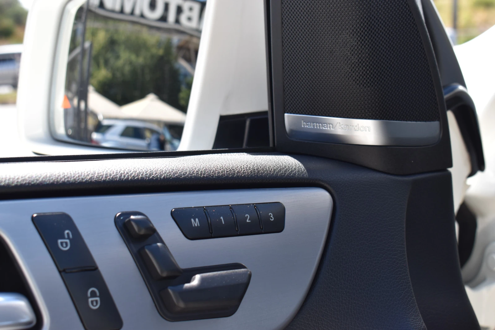 Mercedes-Benz ML 350 AMG-LINE* FULL-LED* 360 CAMERA, снимка 10 - Автомобили и джипове - 55499690