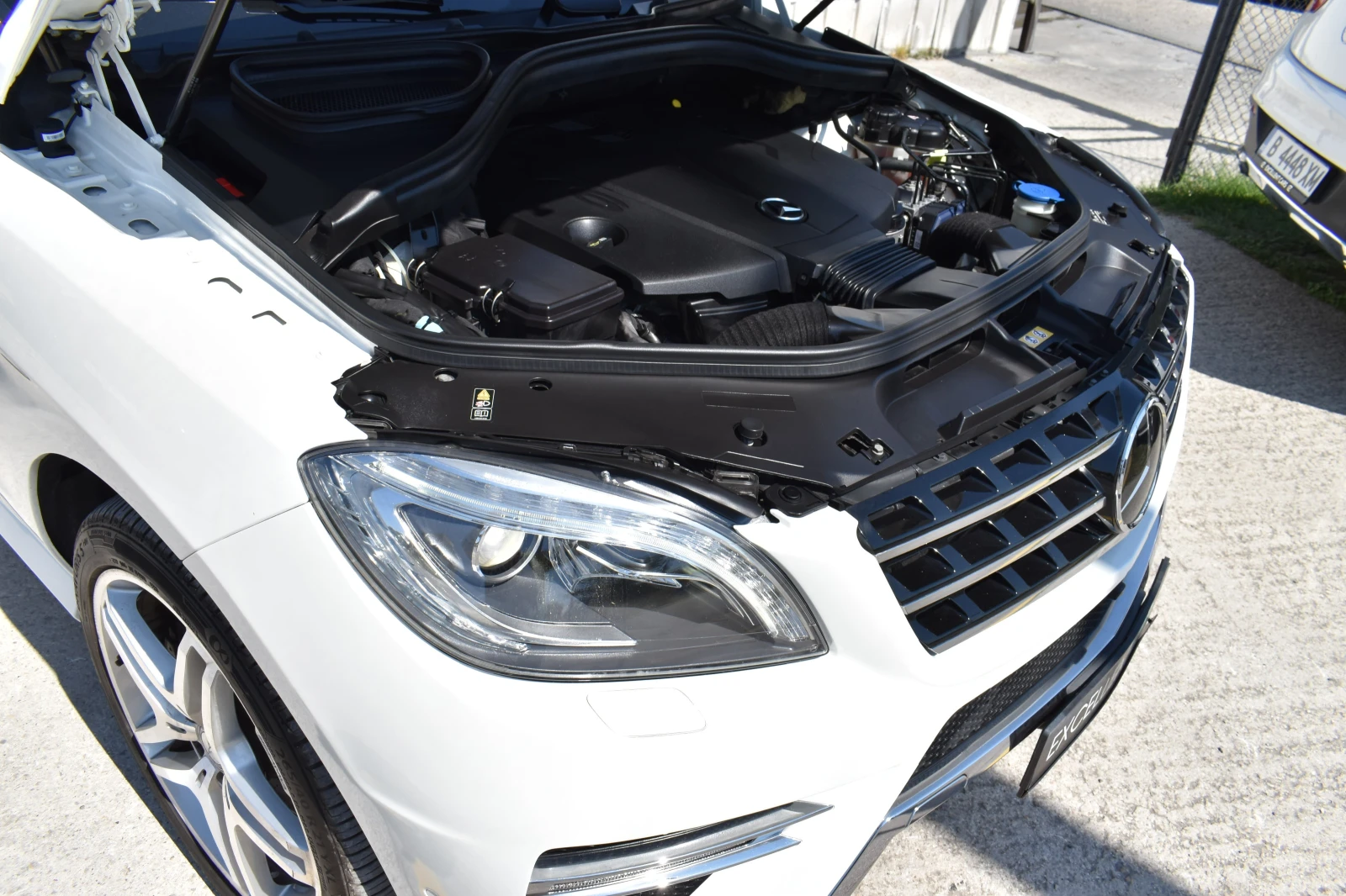 Mercedes-Benz ML 350 AMG-LINE* FULL-LED* 360 CAMERA, снимка 17 - Автомобили и джипове - 55499690