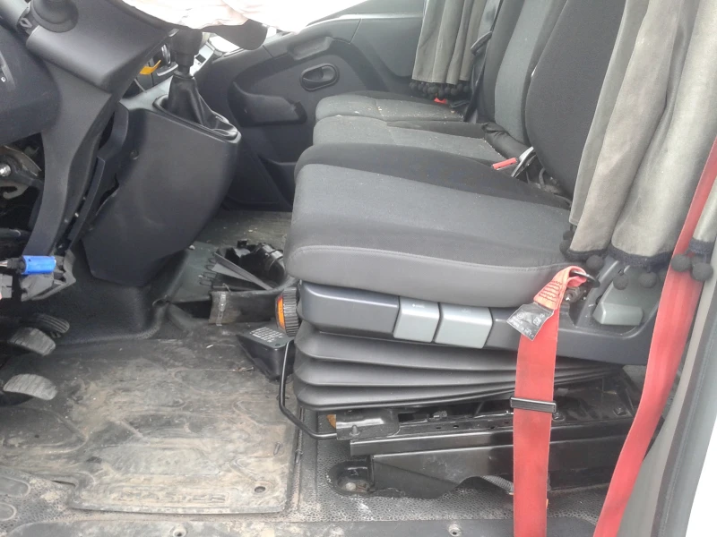 Renault Master 2.3д, снимка 5 - Бусове и автобуси - 50222743