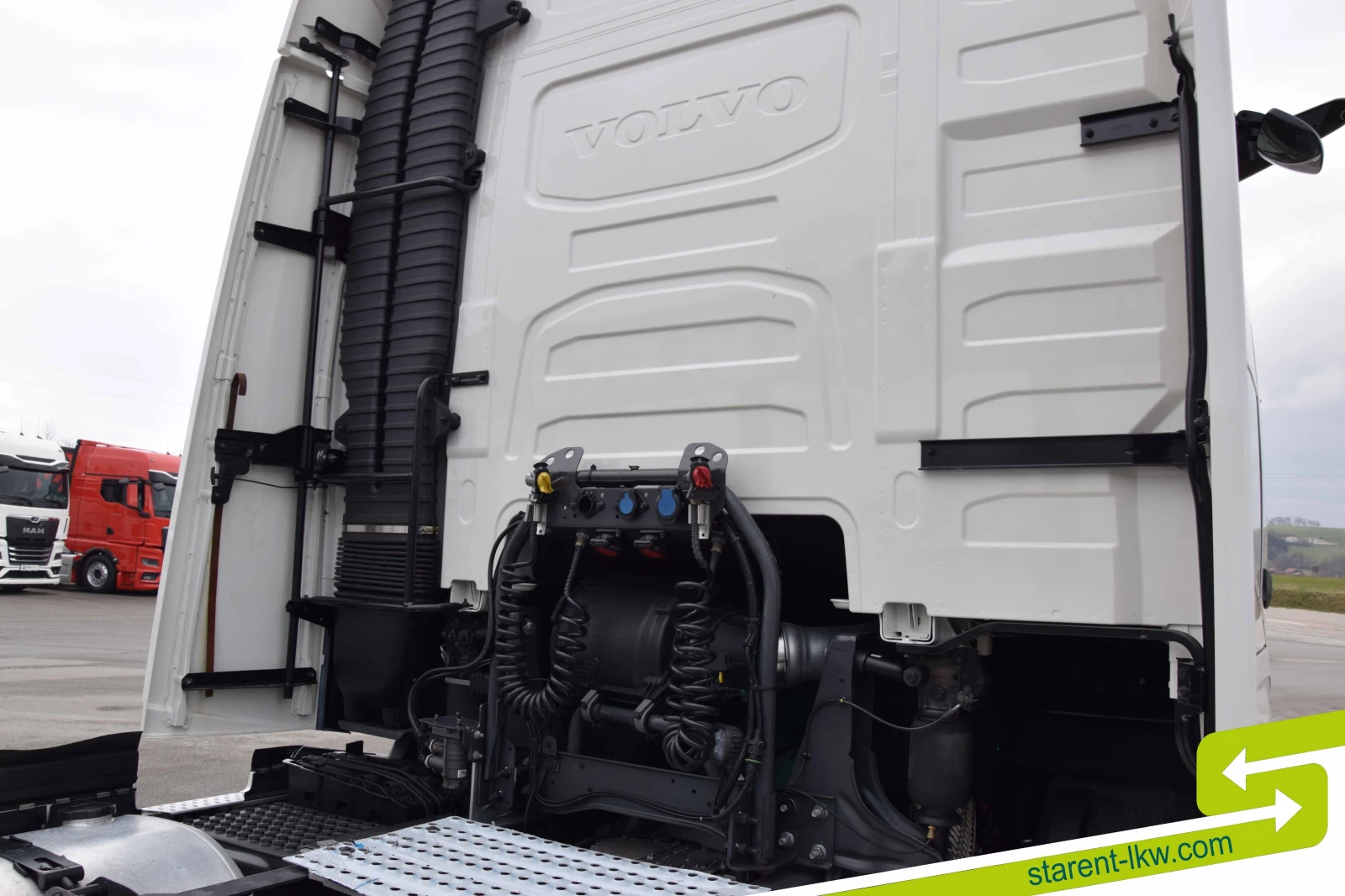 Volvo Fh SZM26045, снимка 11 - Камиони - 53824911