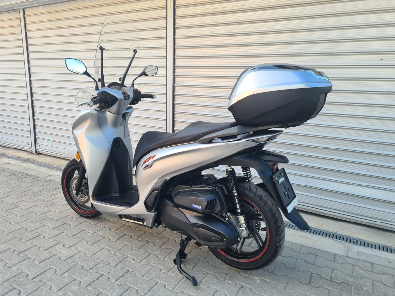 Honda Sh 350i ABS/ASR, снимка 6 - Мотоциклети и мототехника - 49924013