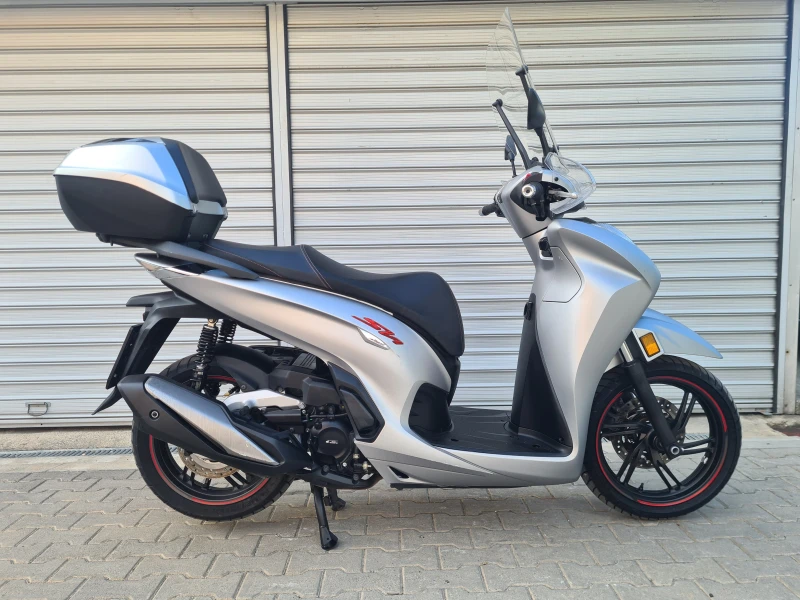 Honda Sh 350i ABS/ASR, снимка 2 - Мотоциклети и мототехника - 49924013