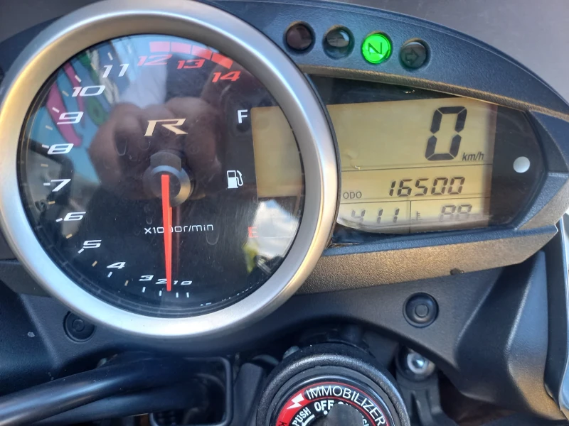 Kawasaki Z 750 R , снимка 9 - Мотоциклети и мототехника - 50326384