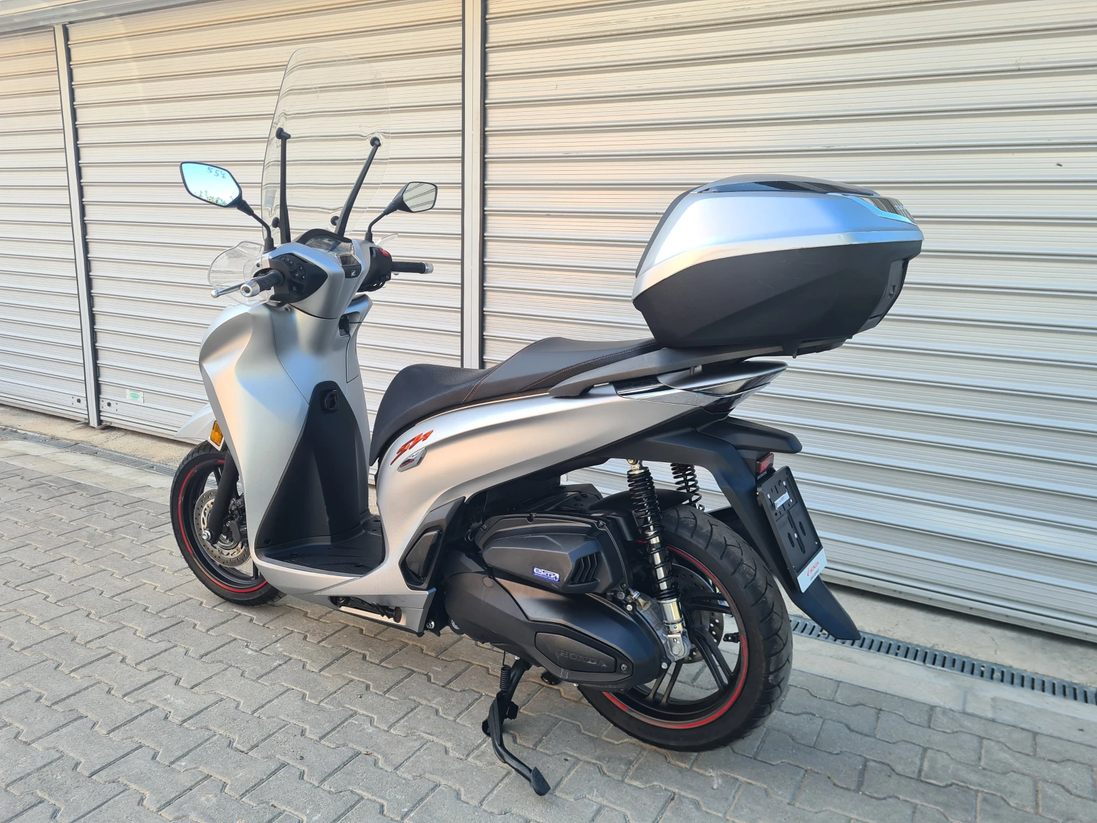Honda Sh 350i ABS/ASR - изображение 6