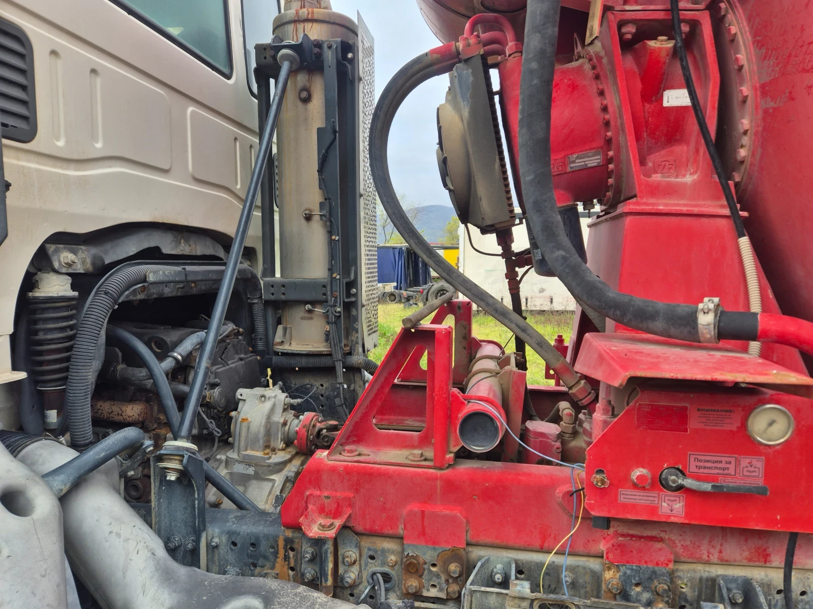 Бетон миксер Iveco Trakker, снимка 4 - Индустриална техника - 54207287