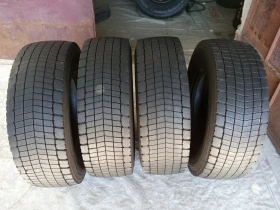 Гуми, снимка 1