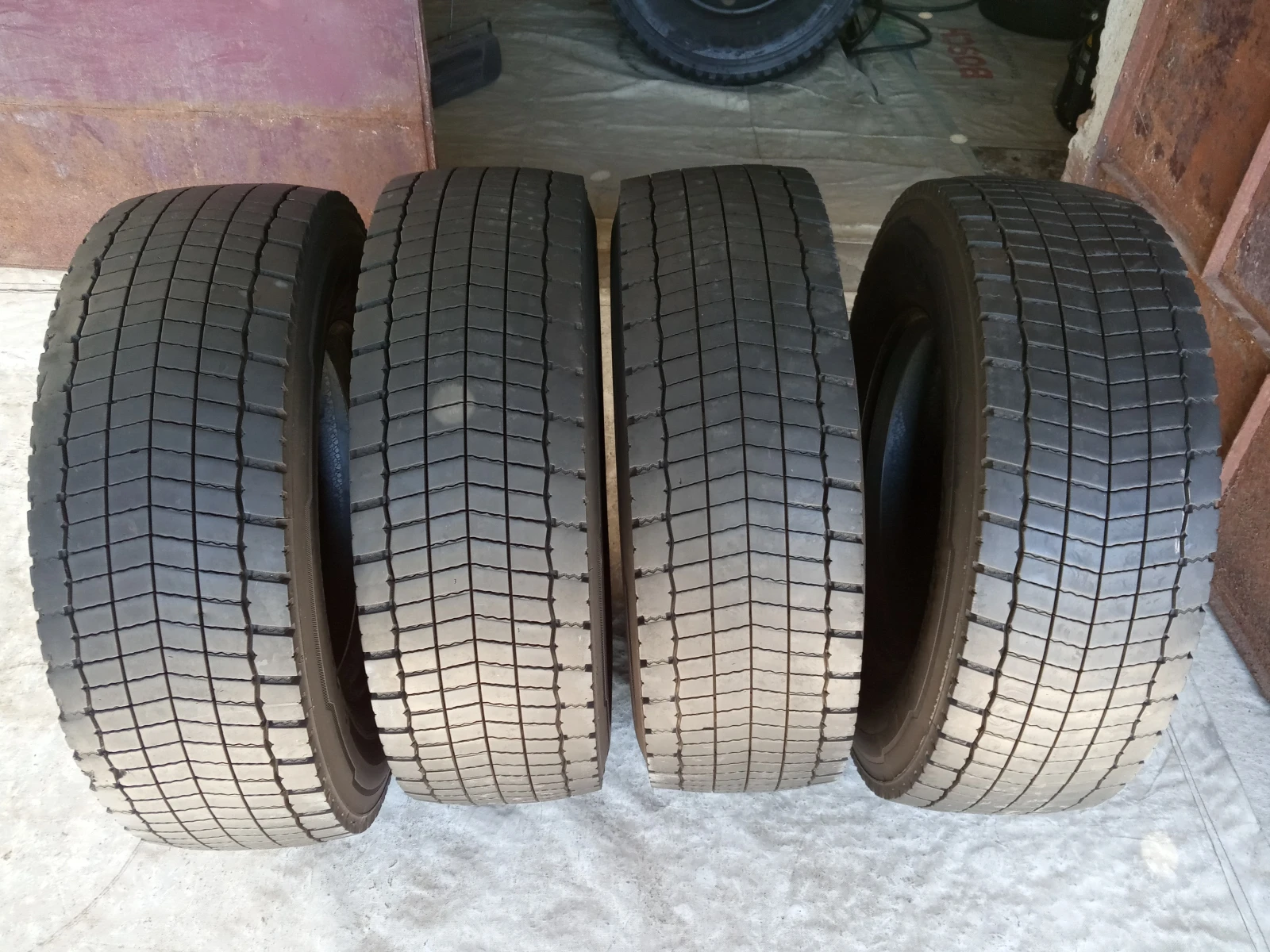  285/70R19.5 | Mobile.bg   1