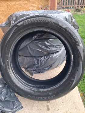      225/55R18