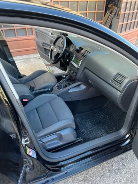 VW Golf 1.9 TDI * 105 к.с. * 6/Скорости * Регистриран * , снимка 11
