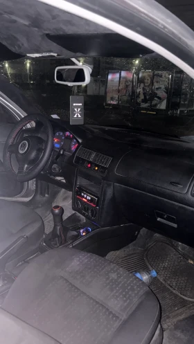 VW Golf - 1550 € / 3031.54 лв. - 63436678 7