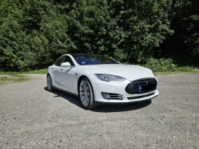 Tesla Model S 90D