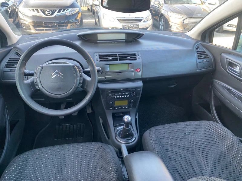 Citroen C4 1.6i 109kc., снимка 9 - Автомобили и джипове - 46516721