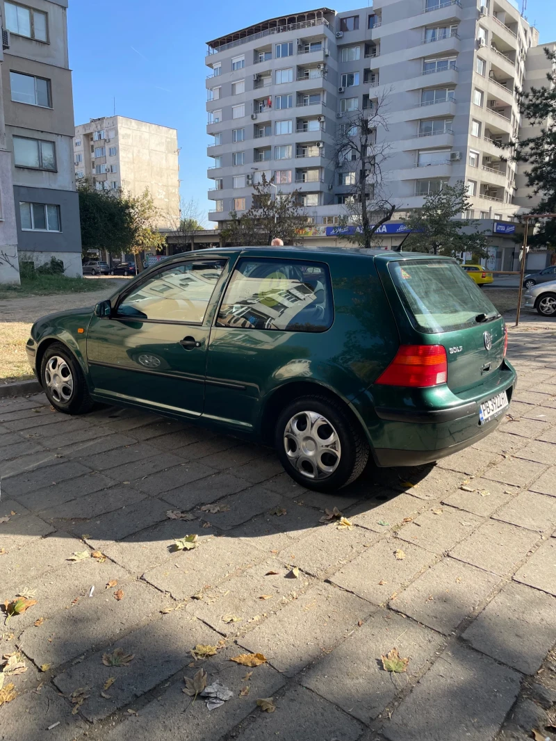 VW Golf, снимка 5 - Автомобили и джипове - 47702184