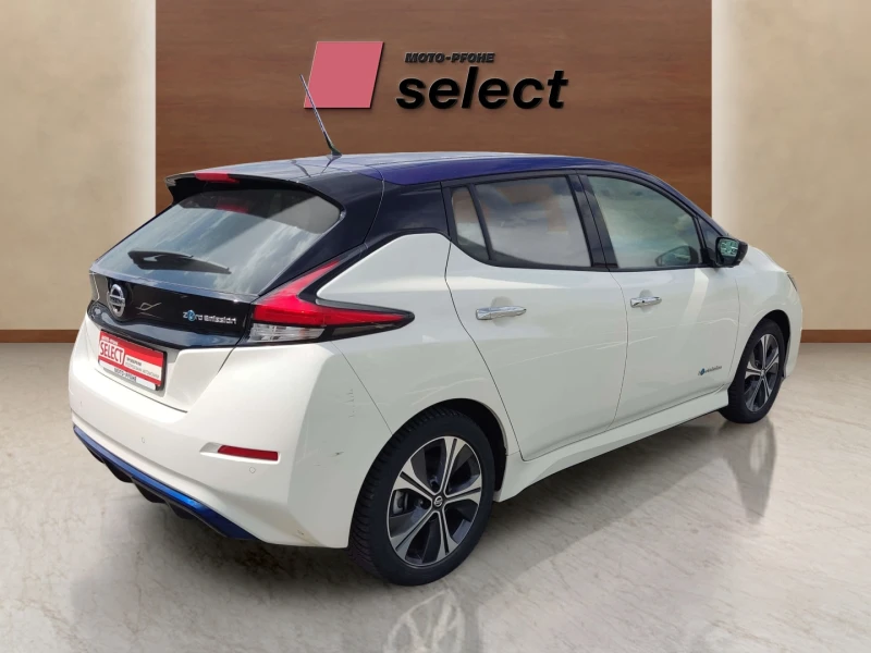 Nissan Leaf  40 KWh, снимка 3 - Автомобили и джипове - 48093375