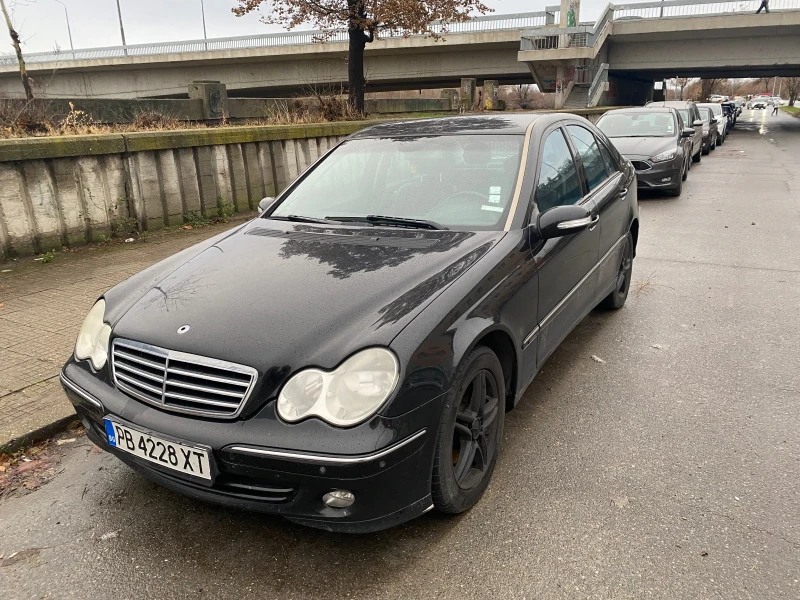 Mercedes-Benz C 180 Kompressor, снимка 1 - Автомобили и джипове - 48470167