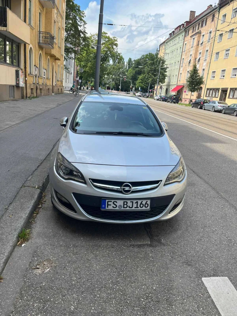 Opel Astra 1.6 cdti, снимка 1 - Автомобили и джипове - 48968502