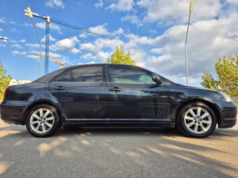 Toyota Avensis 1.8i LPG/АГУ 130кс, снимка 2 - Автомобили и джипове - 52551600