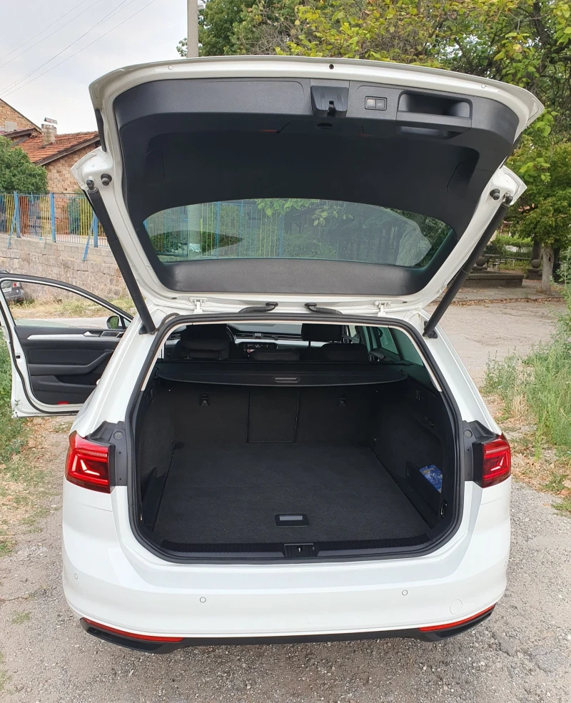 VW Passat, снимка 5 - Автомобили и джипове - 52079845
