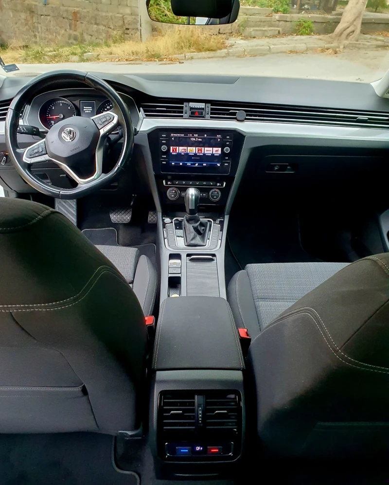 VW Passat, снимка 7 - Автомобили и джипове - 52079845