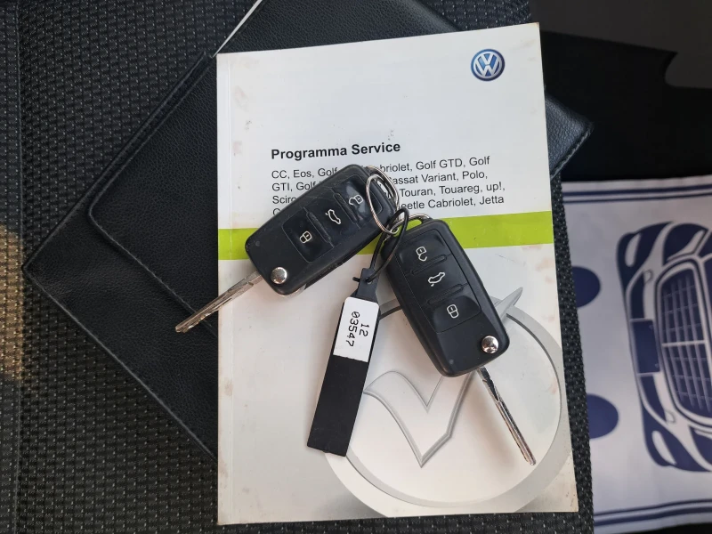 VW Touran 1, 6 tdi DSG, снимка 15 - Автомобили и джипове - 52096392