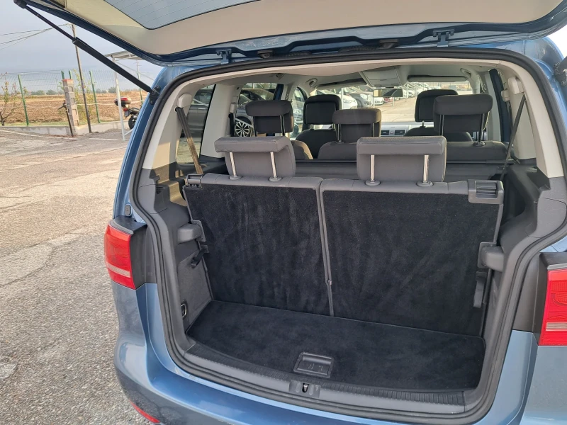 VW Touran 1, 6 tdi DSG, снимка 9 - Автомобили и джипове - 52096392
