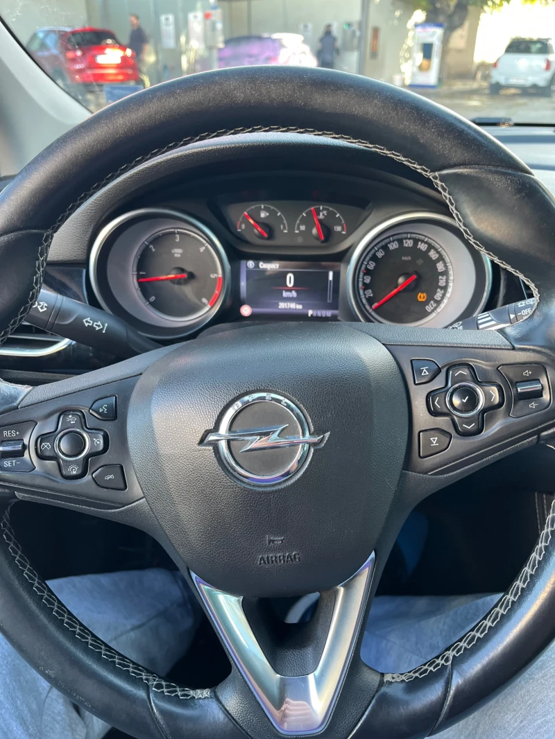 Opel Astra, снимка 13 - Автомобили и джипове - 52255716