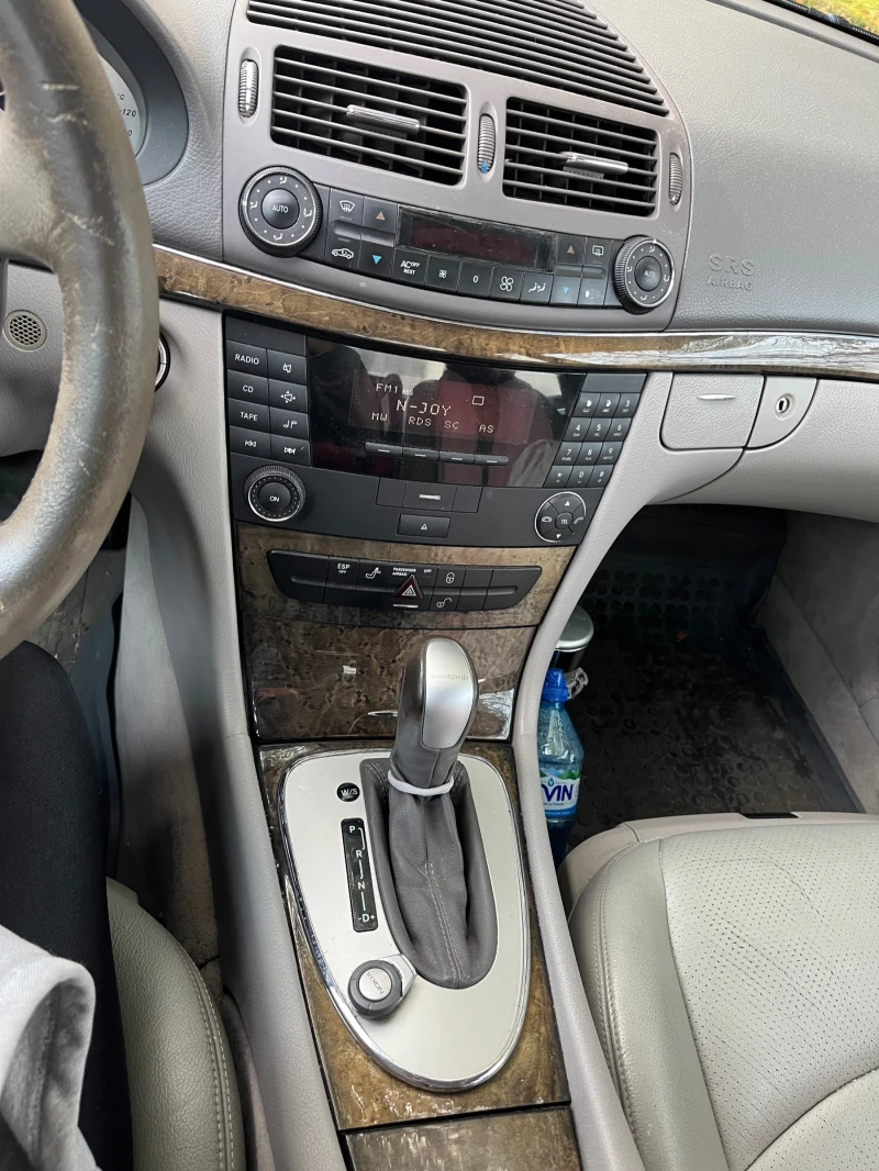 Mercedes-Benz E 320 W211, снимка 2 - Автомобили и джипове - 52716501