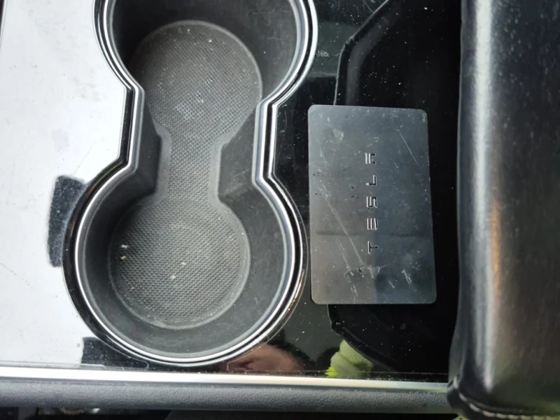Tesla Model 3 * LONG RANGE BATTERY * CARFAX * БЕЗ ПЪРВОНАЧАЛНА В, снимка 8 - Автомобили и джипове - 53161525