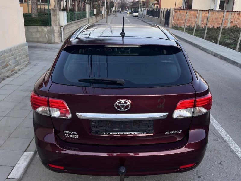 Toyota Avensis 2.2 D-4D , снимка 6 - Автомобили и джипове - 53262235