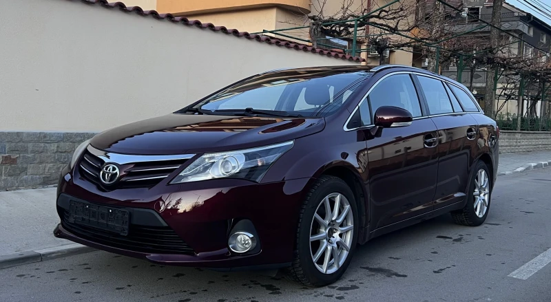 Toyota Avensis 2.2 D-4D , снимка 2 - Автомобили и джипове - 53262235