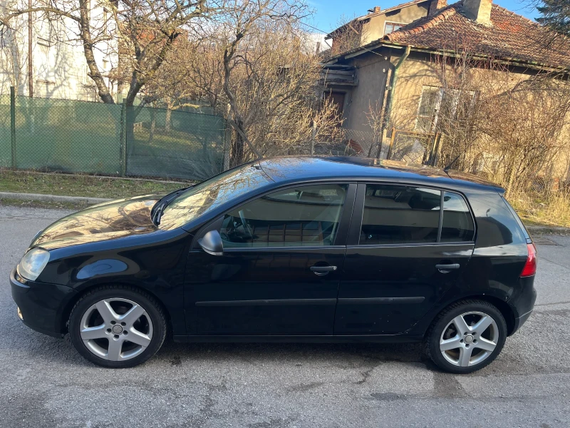VW Golf 1.9 TDI * 105 к.с. * 6/Скорости * Регистриран * , снимка 3 - Автомобили и джипове - 53342643