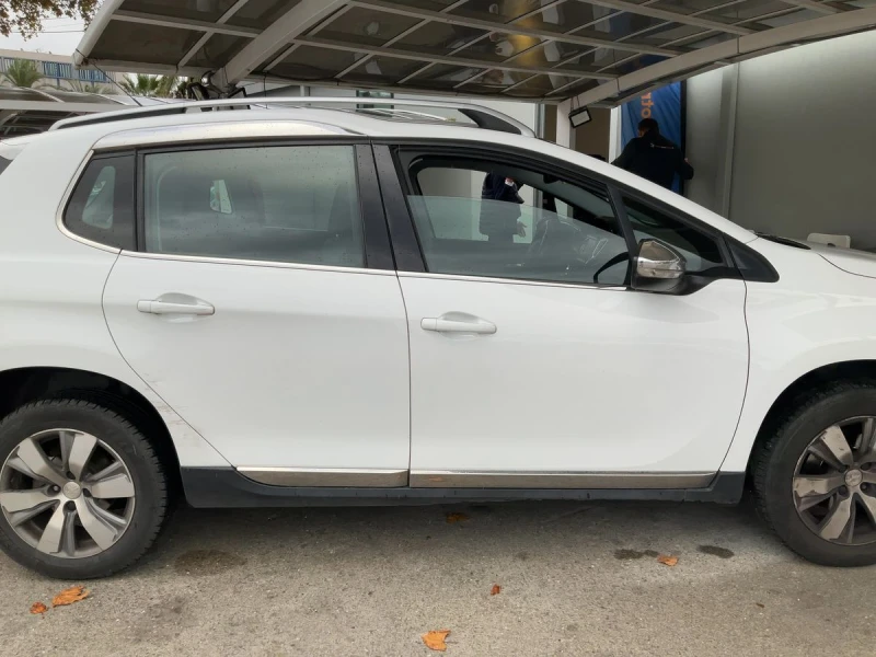 Peugeot 2008 1.2 PURETECH ALLURE EURO 6, снимка 12 - Автомобили и джипове - 53343706