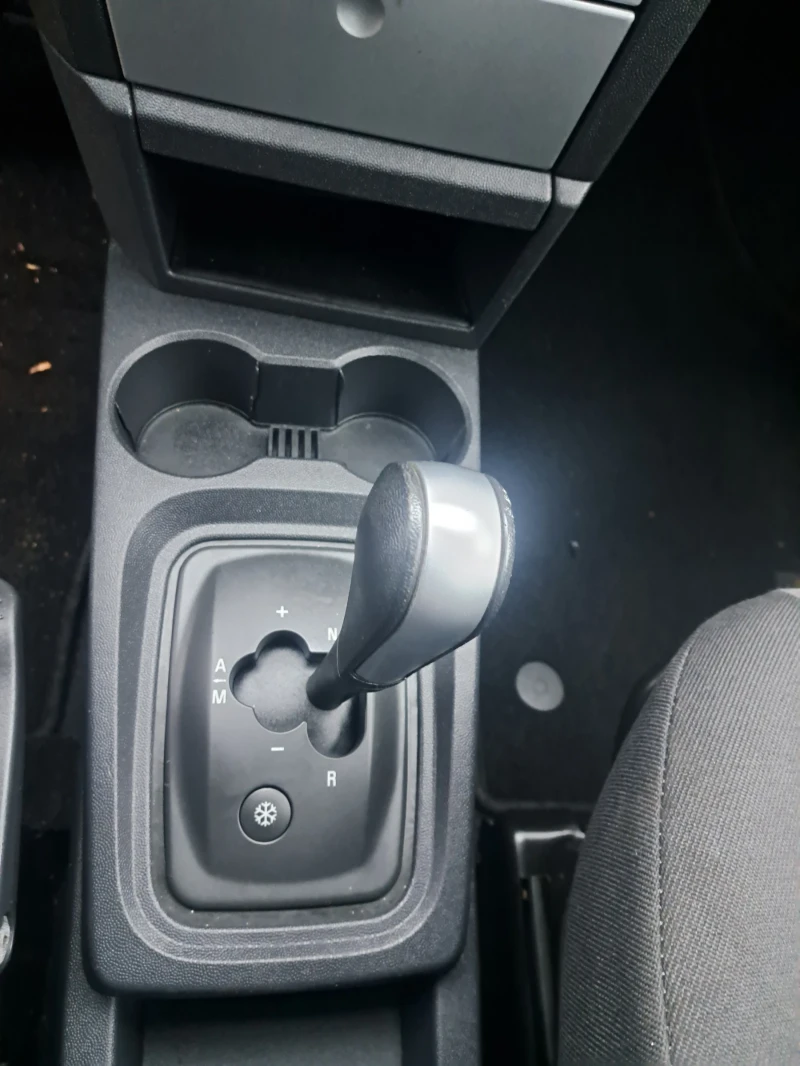 Opel Meriva, снимка 9 - Автомобили и джипове - 53486977