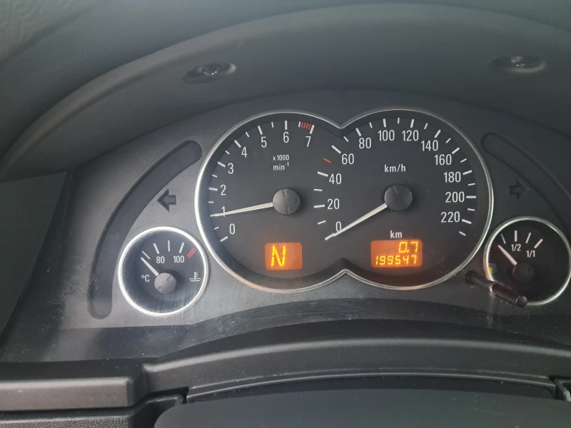 Opel Meriva, снимка 8 - Автомобили и джипове - 53486977