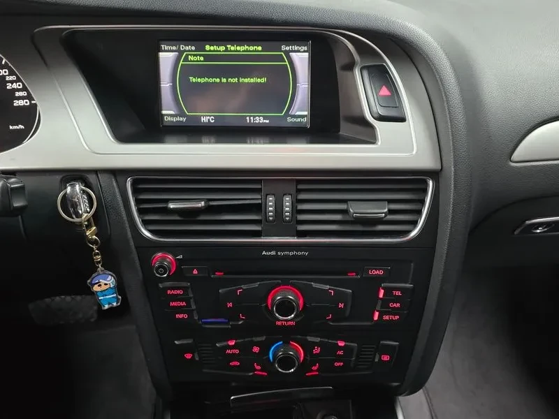 Audi A4 2.0 TDI, снимка 14 - Автомобили и джипове - 53884824