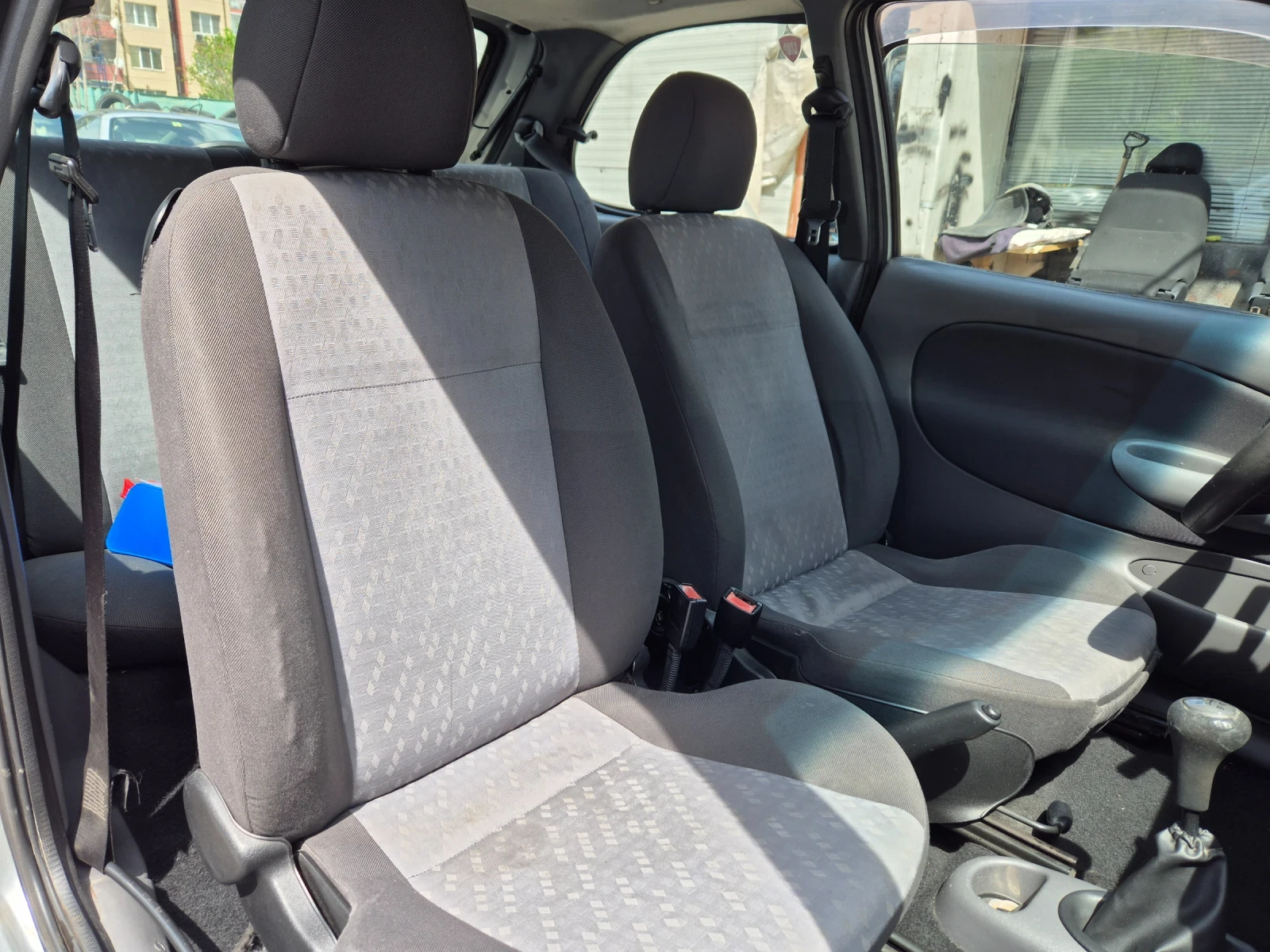 Ford Fiesta 1.8 DI 75k.c. - изображение 9