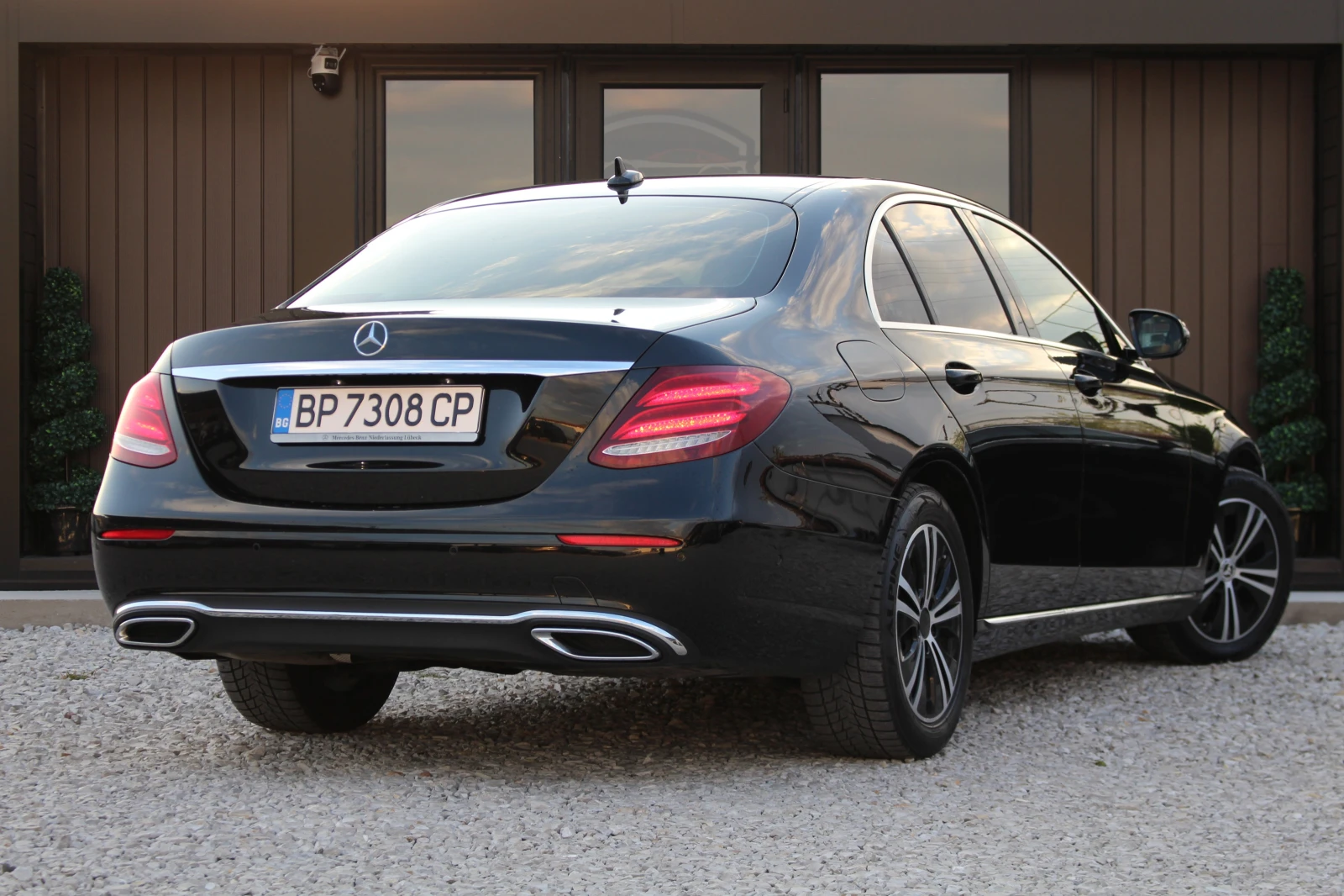 Mercedes-Benz E 220 CDI* FACELIFT* BLUETEC* LED - изображение 6