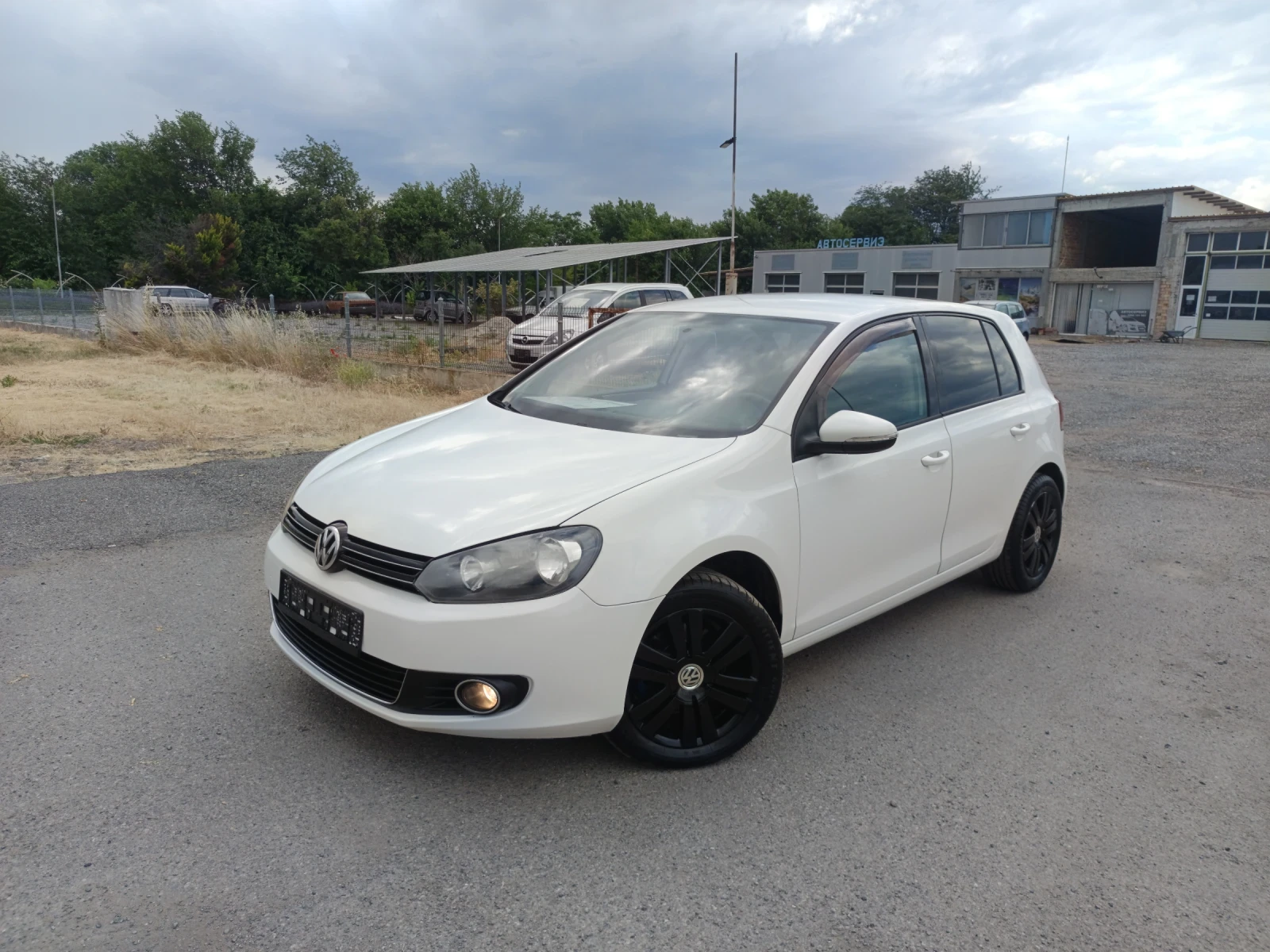 VW Golf 2.0 TDI-АВТОМАТ - изображение 4