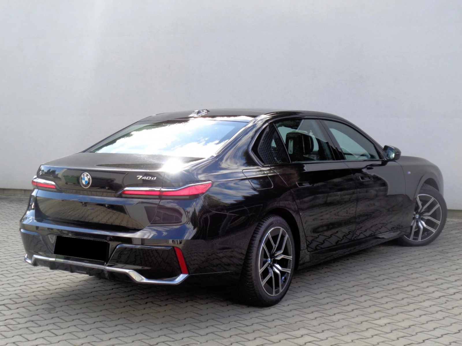 BMW 740 xDrive М-Sport - изображение 3