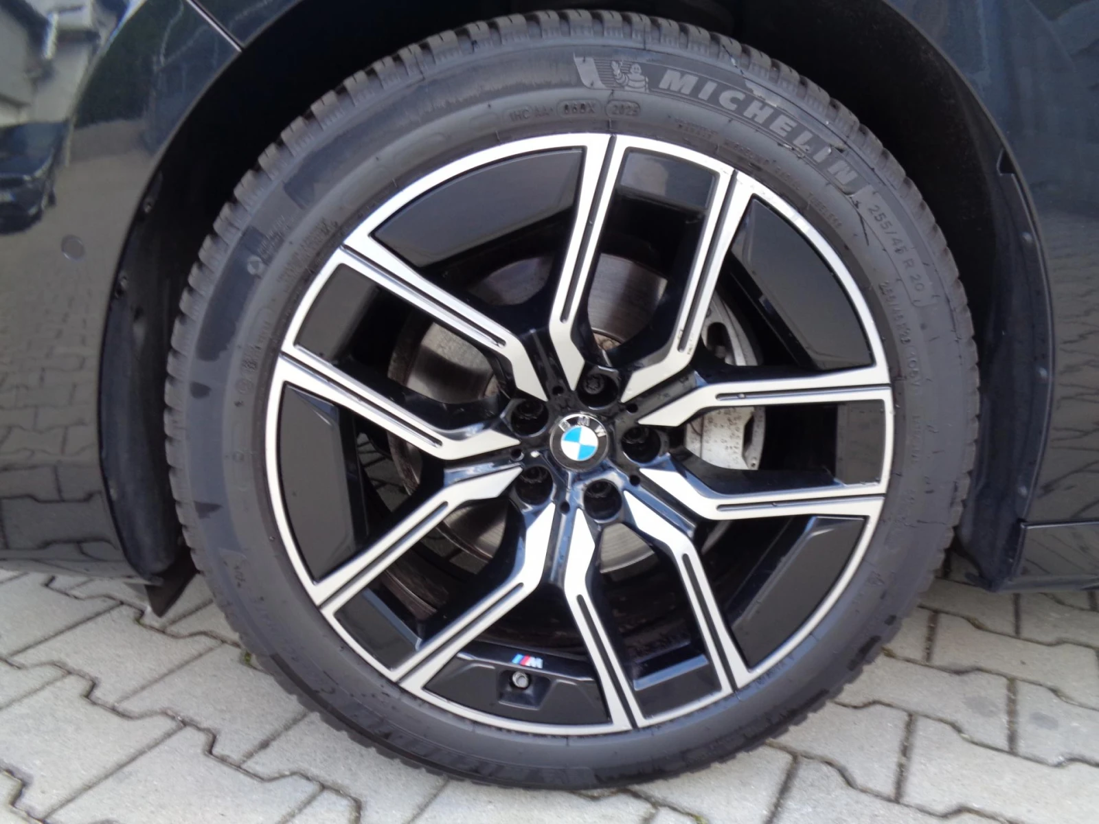BMW 740 xDrive М-Sport - изображение 5
