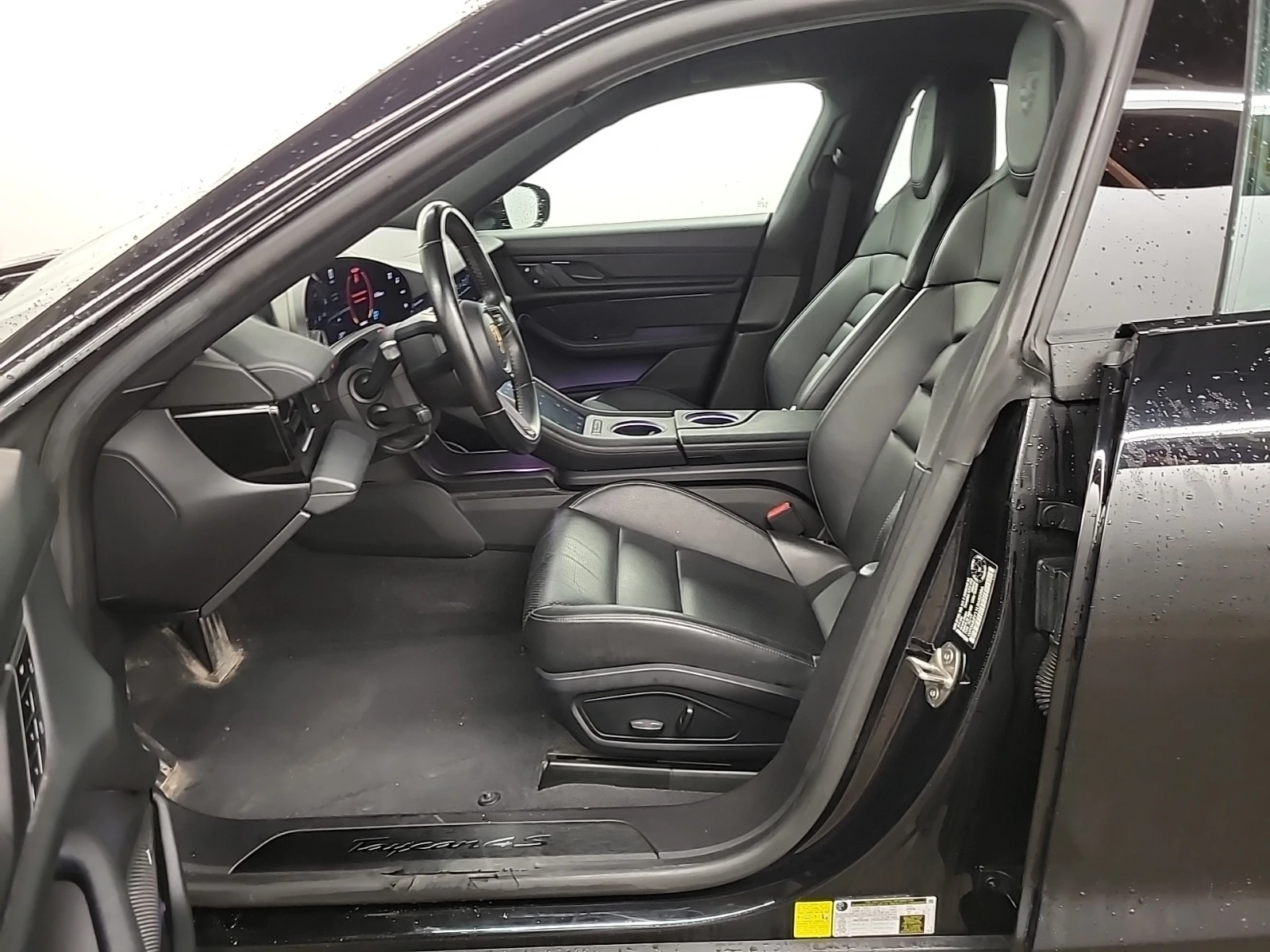 Porsche Taycan * 4S* CARFAX * БЕЗ ПЪРВОНАЧАЛНА ВНОСКА - изображение 7