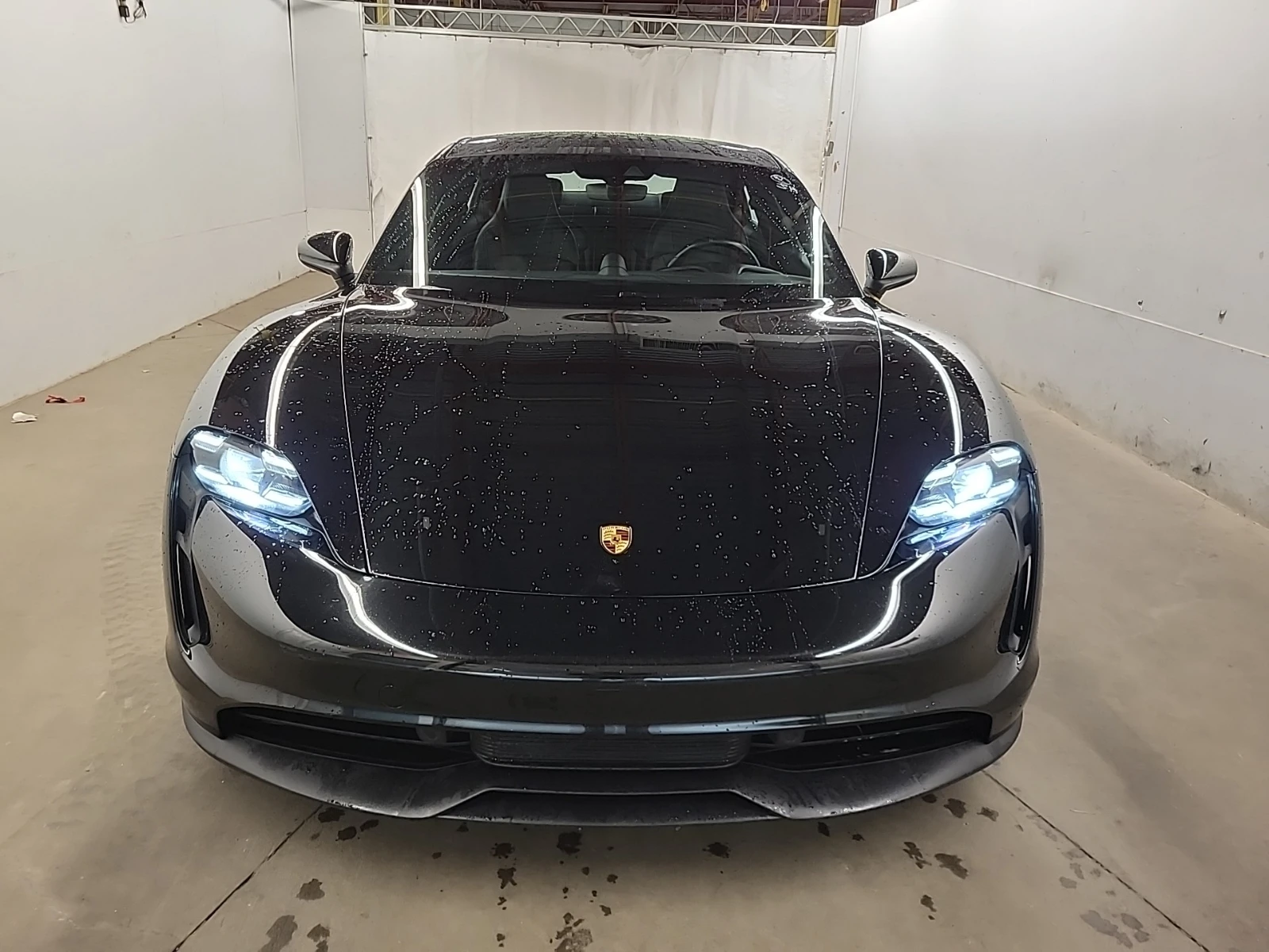 Porsche Taycan * 4S* CARFAX * БЕЗ ПЪРВОНАЧАЛНА ВНОСКА - изображение 2