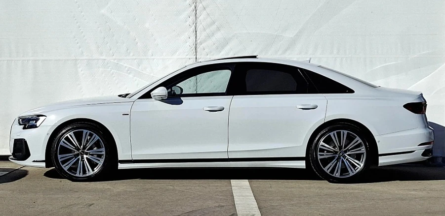 Audi A8 55 TFSI Quattro - изображение 3