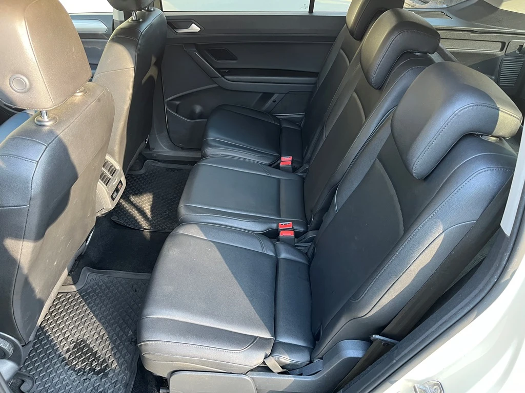 VW Touran 2.0 TDI SCR DSG - изображение 8