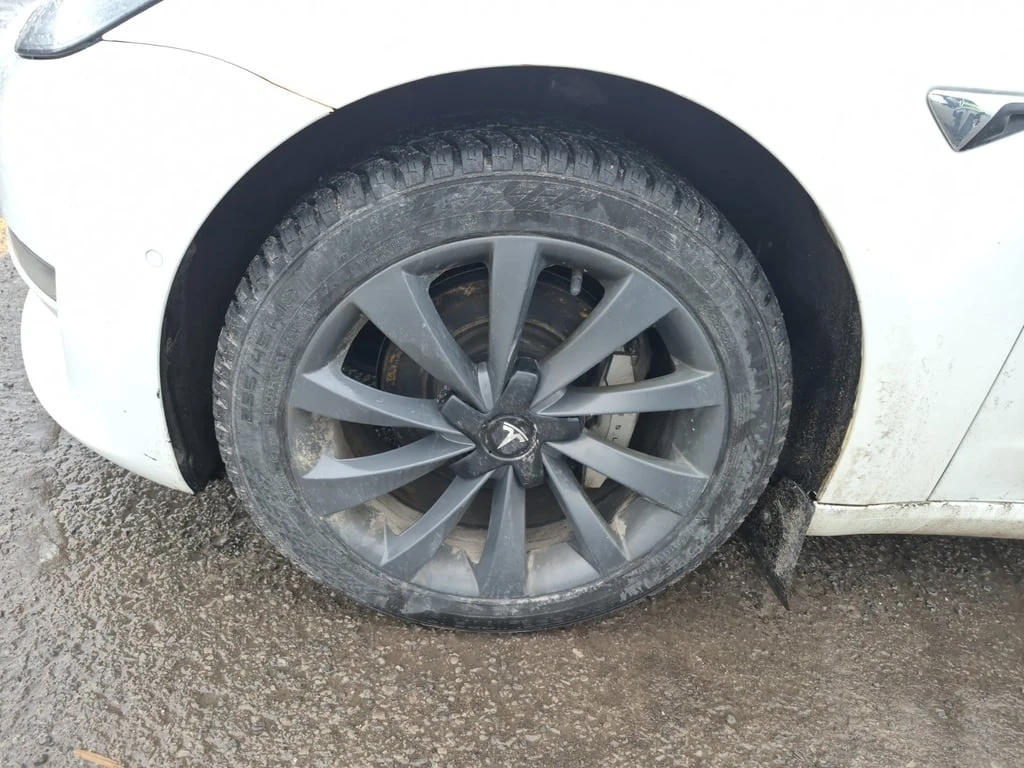 Tesla Model 3 * LONG RANGE BATTERY * CARFAX * ��� ������������ � | Mobile.bg � ����������� 6