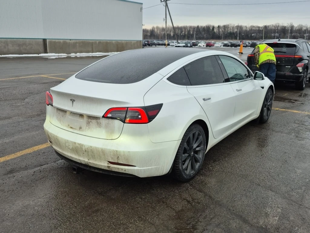 Tesla Model 3 * LONG RANGE BATTERY * CARFAX * ��� ������������ � | Mobile.bg � ����������� 3